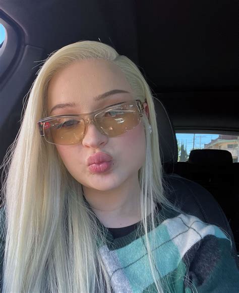 Kim Petras Nude Photos and Sex Tape LEAK